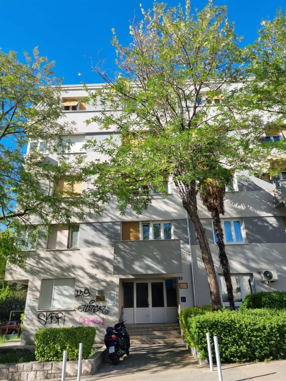 Apartment Penny Split Extérieur photo